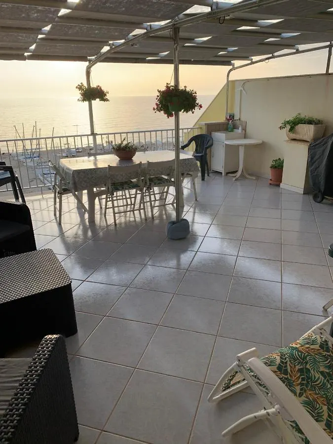 Appartamento Terrazza Sul Mare Scoglitti Italia