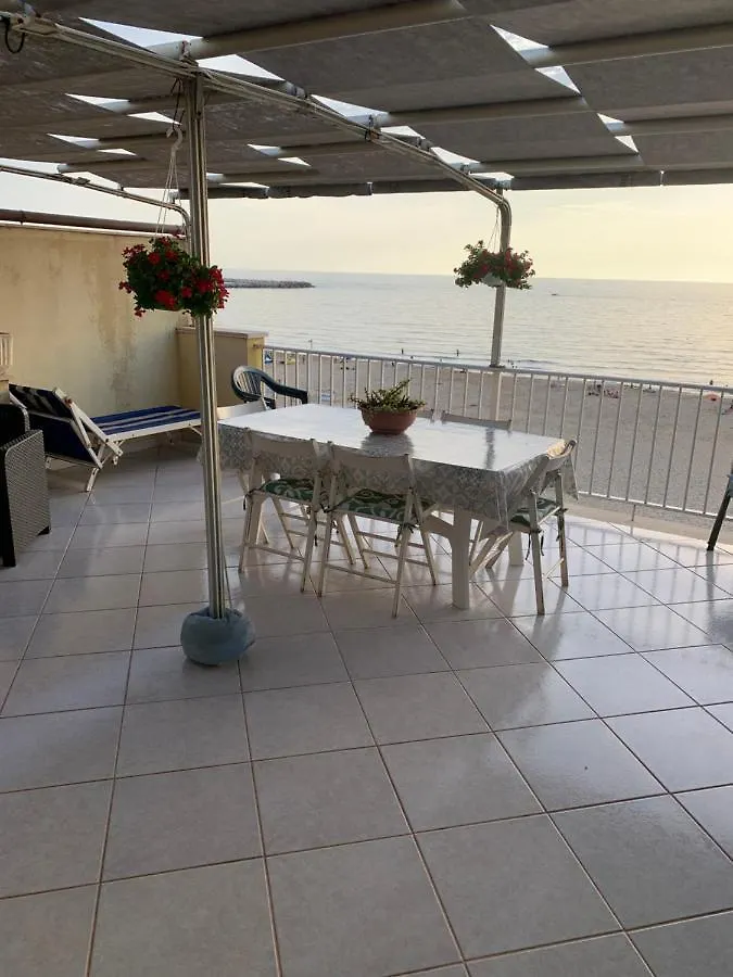 Appartamento Terrazza Sul Mare Scoglitti Italia